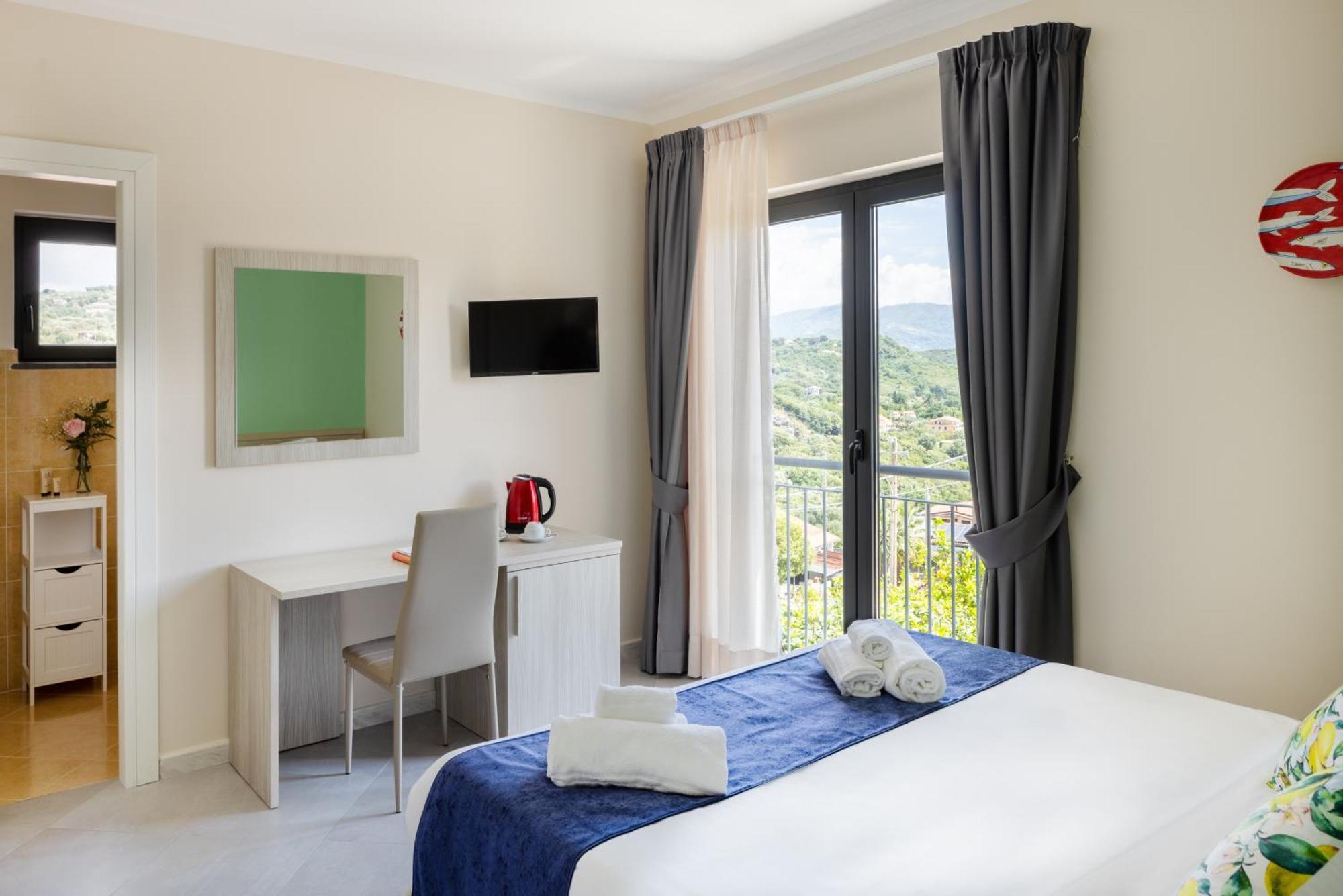 Scario Club Hotel Сан Джовани а Пиро Екстериор снимка