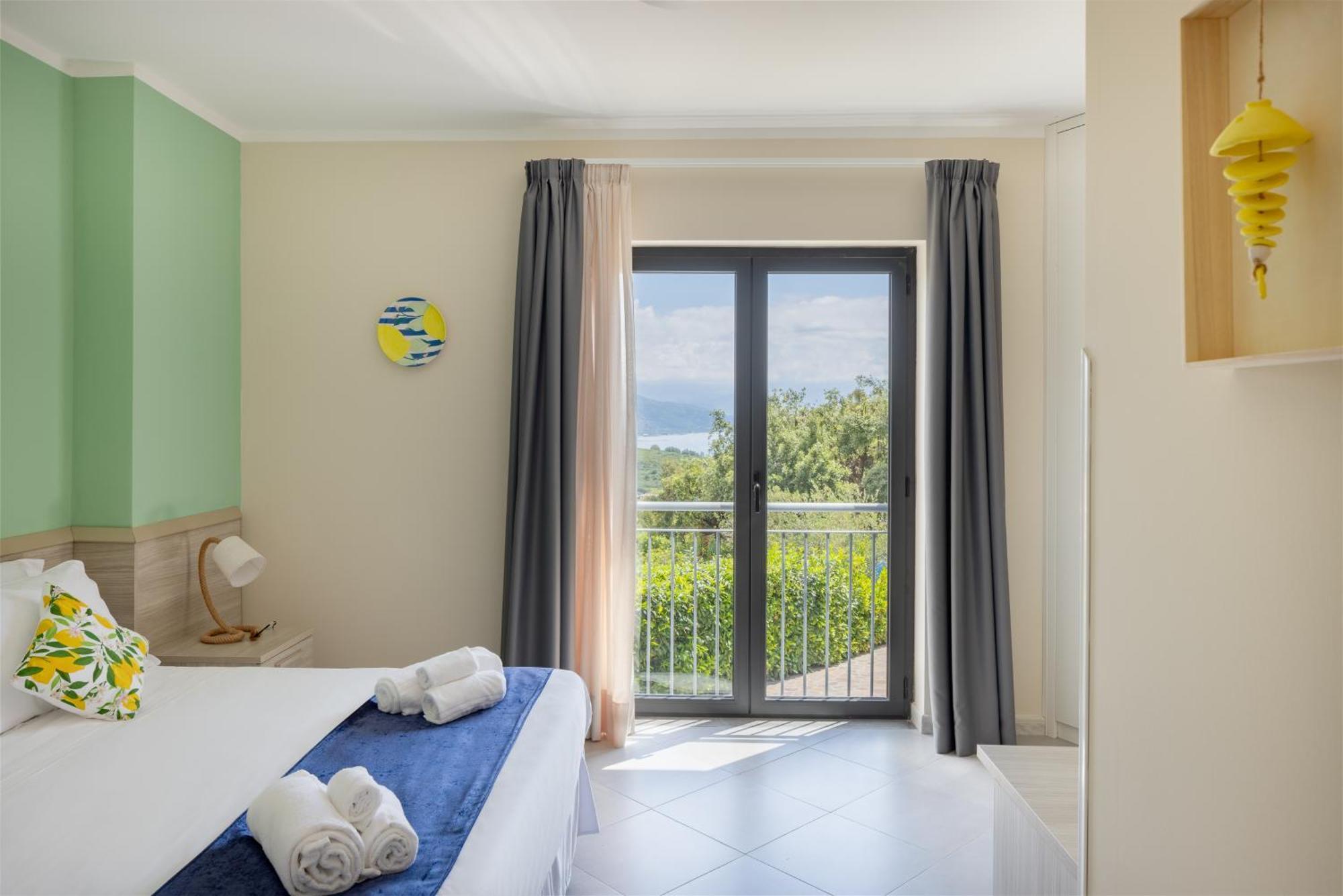 Scario Club Hotel Сан Джовани а Пиро Екстериор снимка