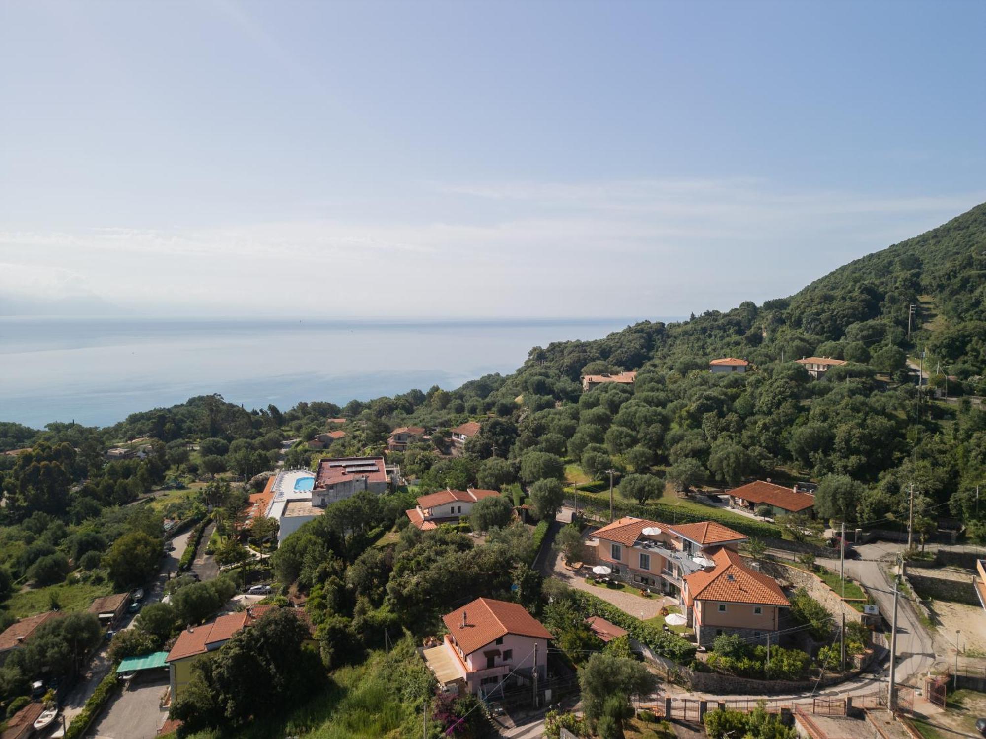 Scario Club Hotel Сан Джовани а Пиро Екстериор снимка